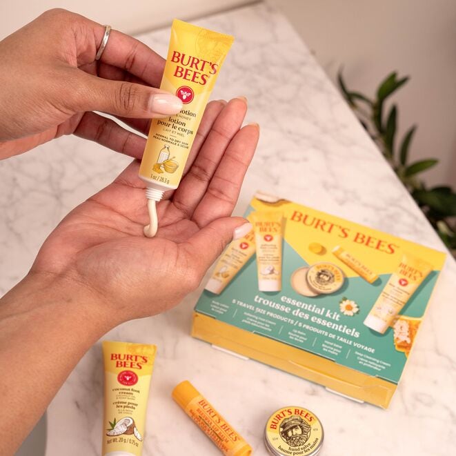 Essential Burt's Bees Kit